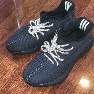 ‼️SOLD‼️Adidas YEEZY boost 350 V2 Black